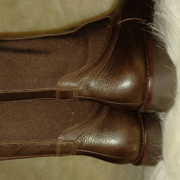 Talbots Chelsea boots. - Picture 2 of 6